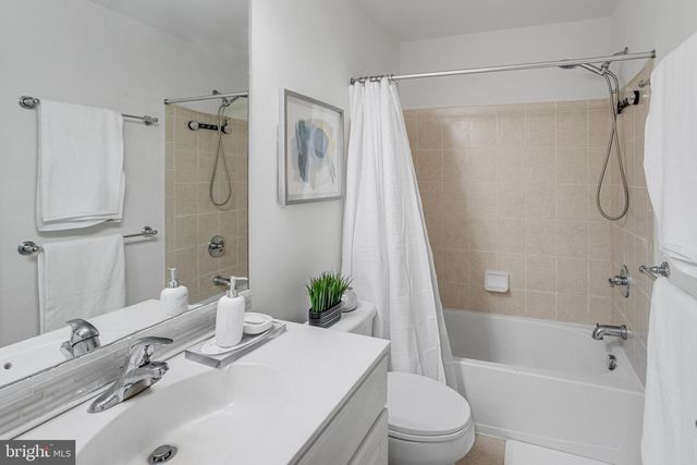 14815 POTOMAC BRANCH DR, Woodbridge, VA 22191
