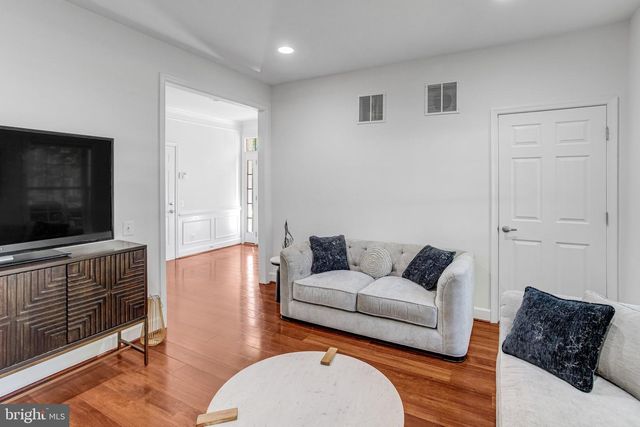 14815 POTOMAC BRANCH DR, Woodbridge, VA 22191