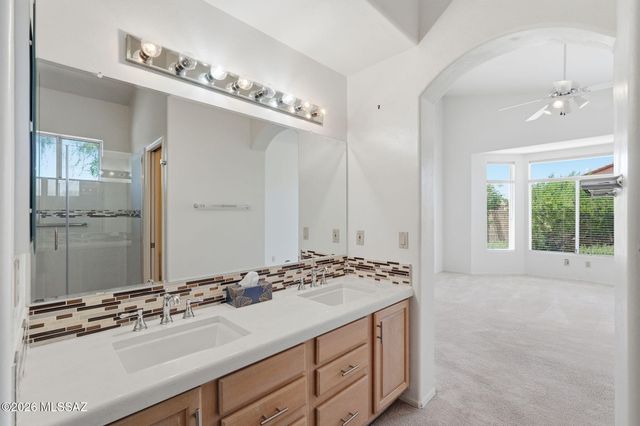 430 E Desert Golf Place, Oro Valley, AZ 85737