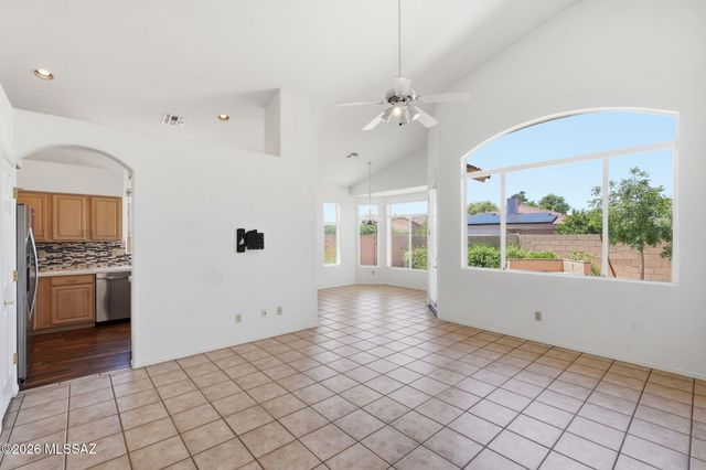 430 E Desert Golf Place, Oro Valley, AZ 85737