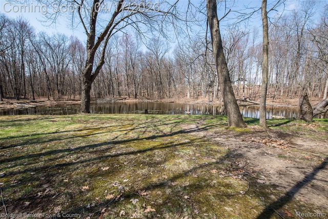 3520 S Hill Road, Milford Village, MI 48381