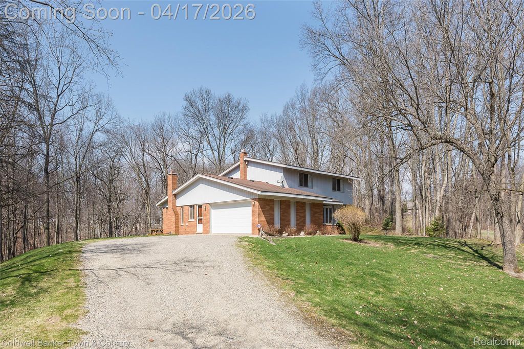 3520 S Hill Road, Milford Village, MI 48381