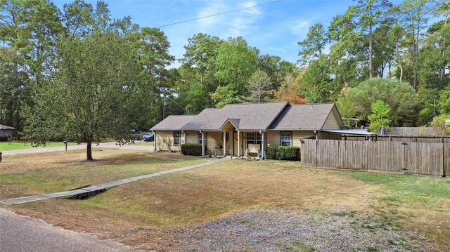 11095 Royal Forest Drive, Conroe, TX 77303