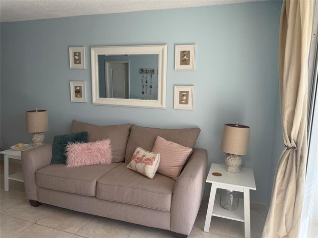 2761 N Pine Island Road 204, Sunrise, FL 33322