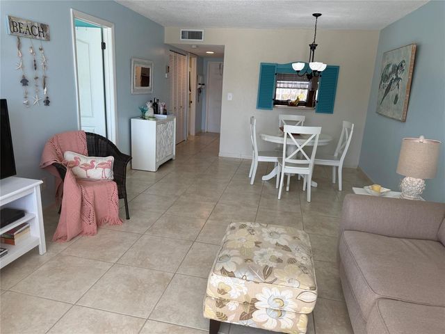 2761 N Pine Island Road 204, Sunrise, FL 33322