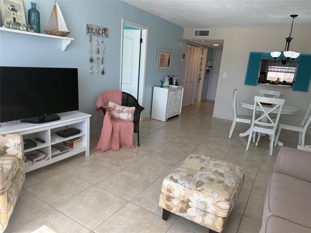 2761 N Pine Island Road 204, Sunrise, FL 33322