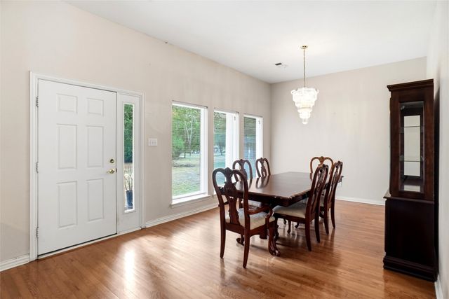 950 E Oak Shores Drive, Cross Roads, TX 76227