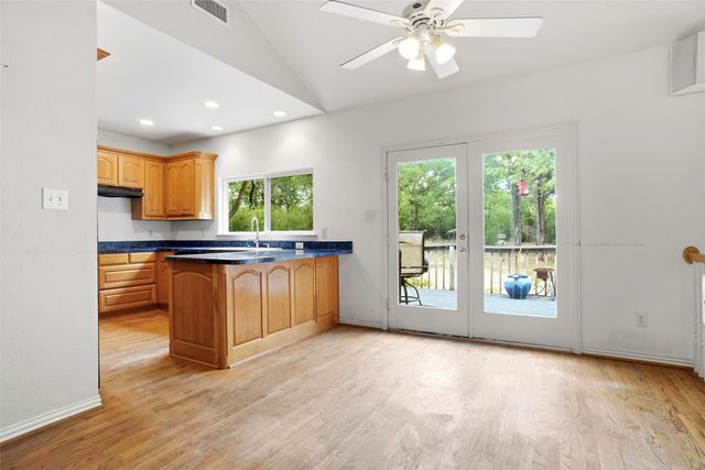 950 E Oak Shores Drive, Cross Roads, TX 76227