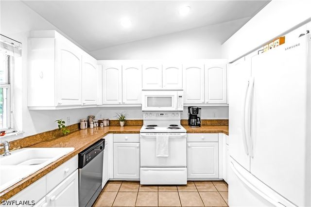 280 14th ST SE, Naples, FL 34117