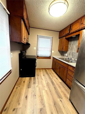 1115 Dakota Street, Leavenworth, KS 66048