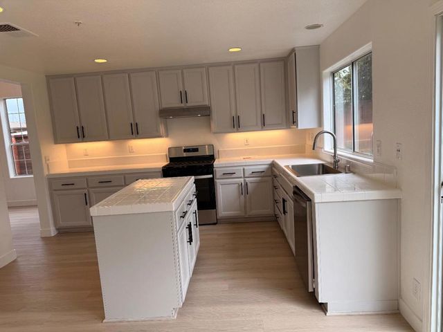 1544 Saguaro Drive, Salinas, CA 93905