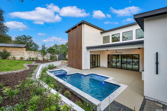 24602 Cliff Line, San Antonio, TX 78257