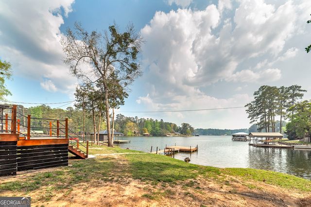 595 Barnetts Bridge Road, Jackson, GA 30233