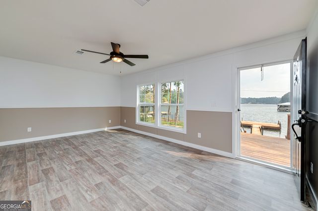 595 Barnetts Bridge Road, Jackson, GA 30233