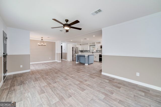 595 Barnetts Bridge Road, Jackson, GA 30233