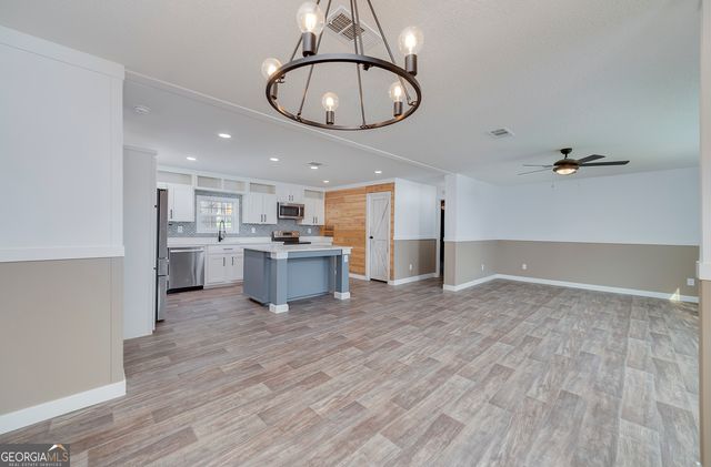 595 Barnetts Bridge Road, Jackson, GA 30233