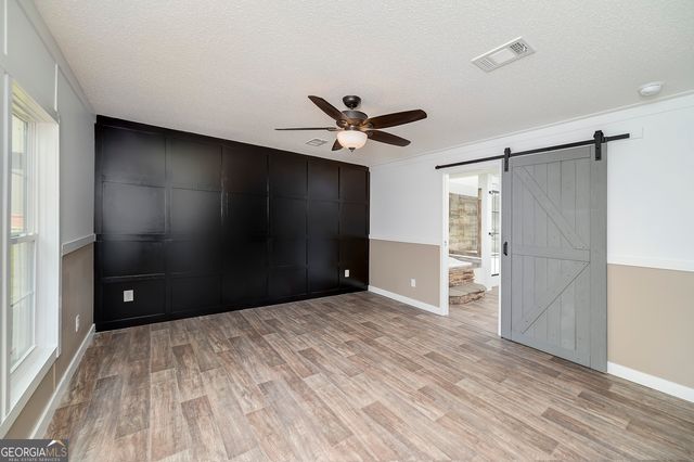 595 Barnetts Bridge Road, Jackson, GA 30233