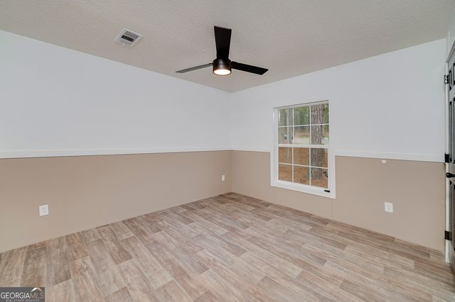 595 Barnetts Bridge Road, Jackson, GA 30233