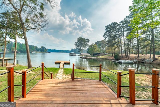 595 Barnetts Bridge Road, Jackson, GA 30233