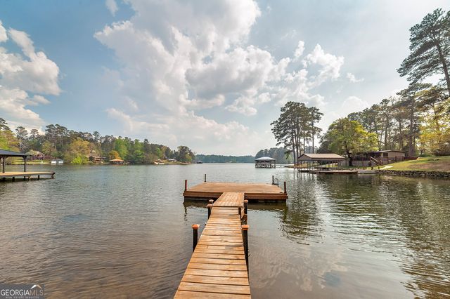 595 Barnetts Bridge Road, Jackson, GA 30233