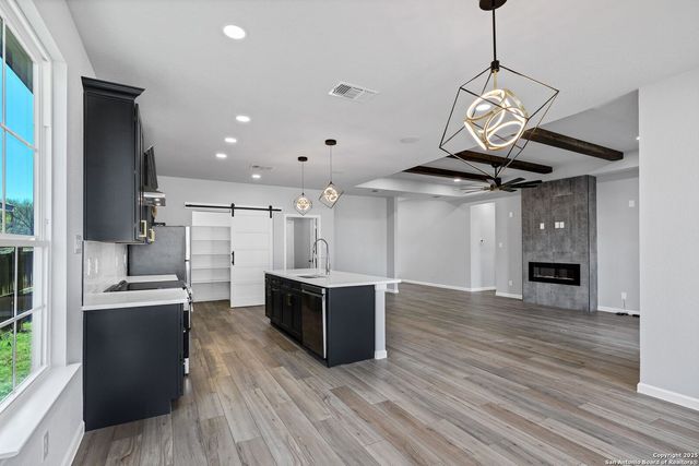 9923 Loma Alta, Converse, TX 78109