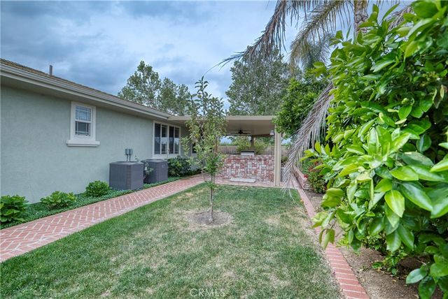 14616 MEADOWBROOK LANE, Eastvale, CA 92880