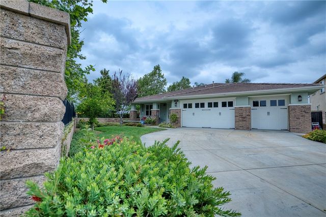 14616 MEADOWBROOK LANE, Eastvale, CA 92880