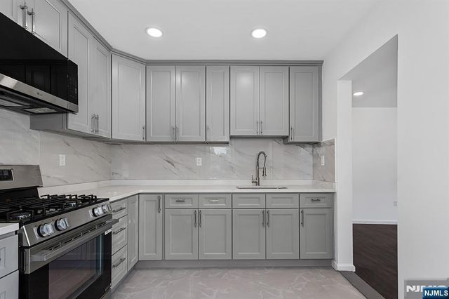 9 Kiel Avenue, Butler Borough, NJ 07405