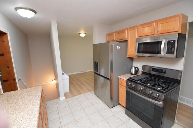 4110 Troy AVENUE, Saint Francis, WI 53235