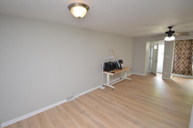 4110 Troy AVENUE, Saint Francis, WI 53235