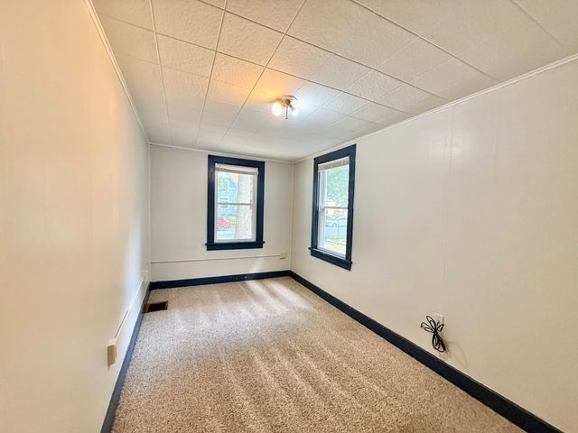 711 E Bloomington Street, Iowa City, IA 52245