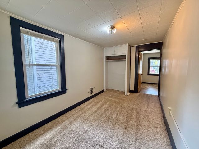 711 E Bloomington Street, Iowa City, IA 52245