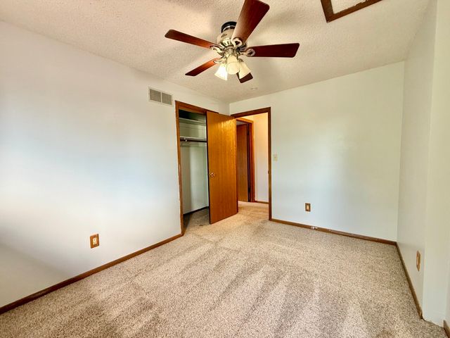 711 E Bloomington Street, Iowa City, IA 52245