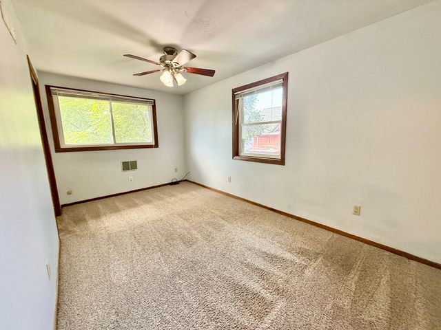 711 E Bloomington Street, Iowa City, IA 52245