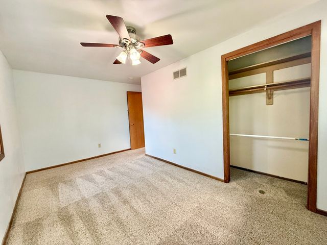 711 E Bloomington Street, Iowa City, IA 52245