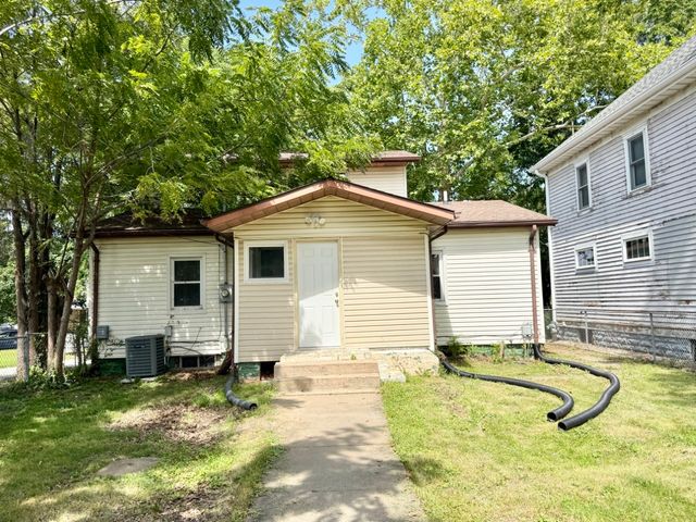 711 E Bloomington Street, Iowa City, IA 52245
