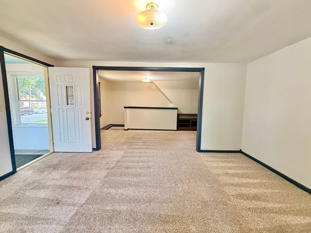711 E Bloomington Street, Iowa City, IA 52245