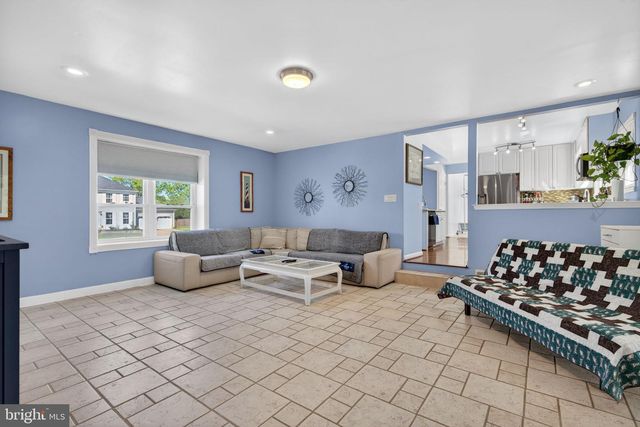 73 WESTMINSTER DR, Voorhees, NJ 08043