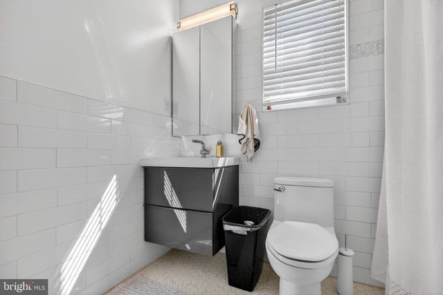 73 WESTMINSTER DR, Voorhees, NJ 08043