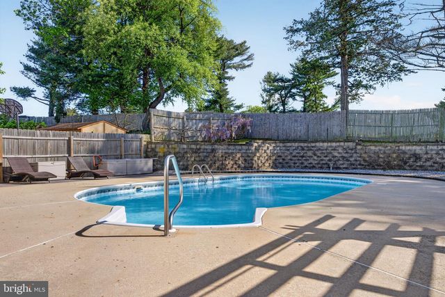 73 WESTMINSTER DR, Voorhees, NJ 08043