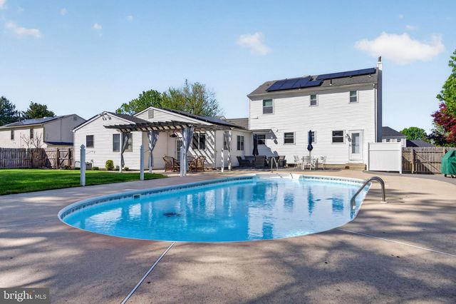 73 WESTMINSTER DR, Voorhees, NJ 08043