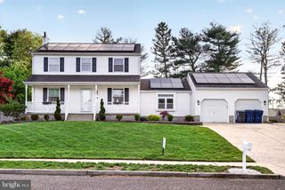 73 WESTMINSTER DR, Voorhees, NJ 08043