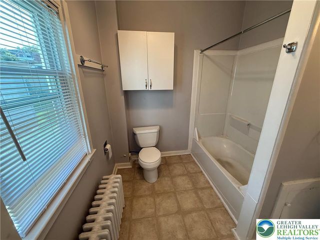 527 1st Avenue, Bethlehem City, PA 18018