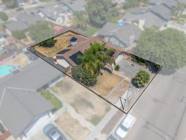 1851 S Irwin Street, Tulare, CA 93274