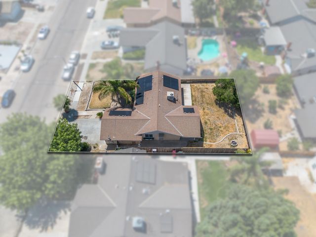 1851 S Irwin Street, Tulare, CA 93274