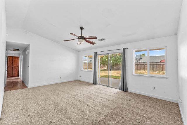 1851 S Irwin Street, Tulare, CA 93274