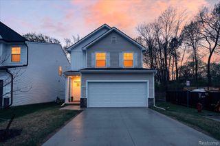 115 Parsons Lane, Saline, MI 48176