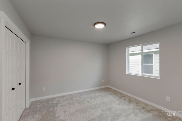 5197 E Open Canyon Dr, Nampa, ID 83687