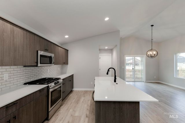 5197 E Open Canyon Dr, Nampa, ID 83687