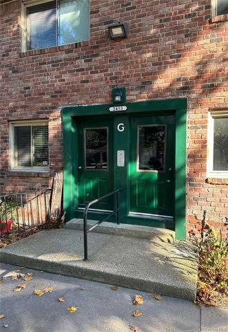 2453 Union Boulevard 27A, Islip, NY 11751